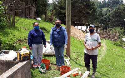 Visita a trabajos de construcción de letrinas en la comunidad de San Rafael Sacatepéquez, San Antonio Sacatepéquez.