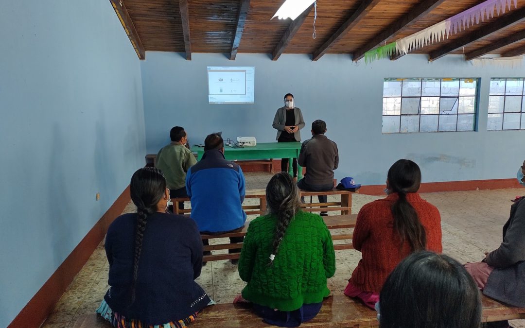 MUNI-K´AT aborda taller sobre reglamento de agua.