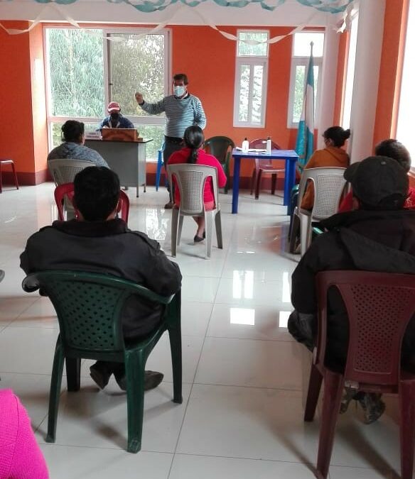 MUNI-K´AT en coordinación con la Municipalidad de Esquipulas Palo Gordo y el centro de salud, aborda taller sobre operación y mantenimiento del servicio de agua.