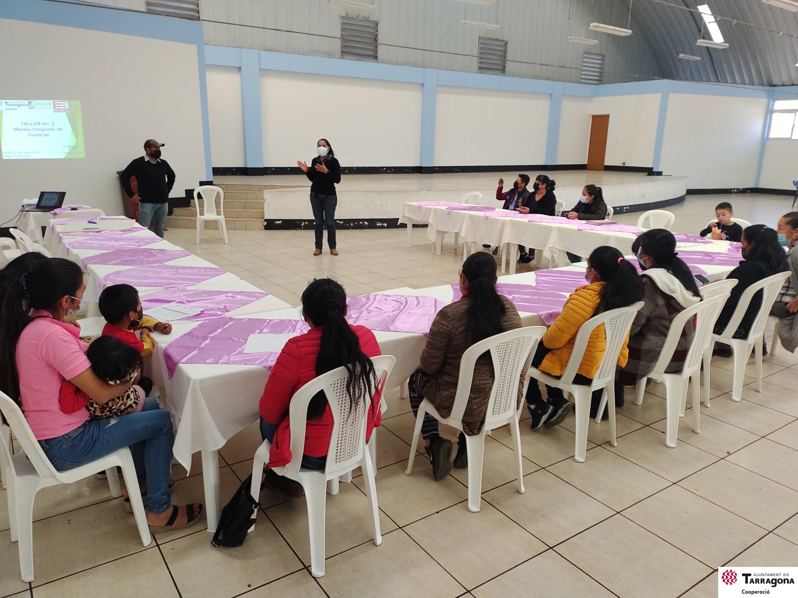 Grupo de mujeres del municipio de Esquipulas Palo Gordo, participan en la elaboración  del Diagnóstico  sobre  la situación actual del manejo de la cuenca alta del Río Naranjo.