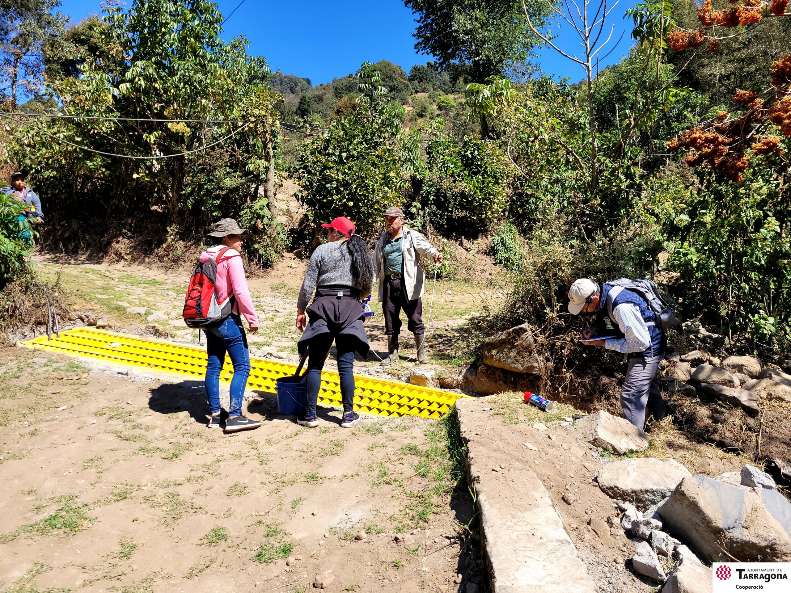 MUNI-K´AT en coordinación con la Municipalidad de San Antonio Sacatepéquez, realizan la actualización del diseño final del sistema de agua domiciliar en el Cantón Tojchina.