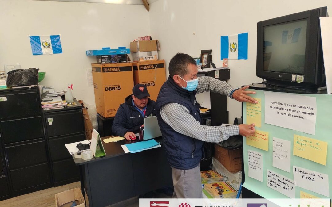 Se identifican herramientas tecnológicas en favor del manejo integral de cuencas, con las dependencias municipales del municipio de San Antonio Sacatepéquez.
